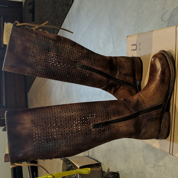 Bed | STU boots - Picture 5 of 9